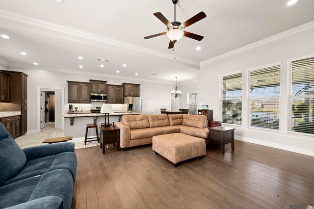 4646 Longwood Dr, Addis, LA 70710