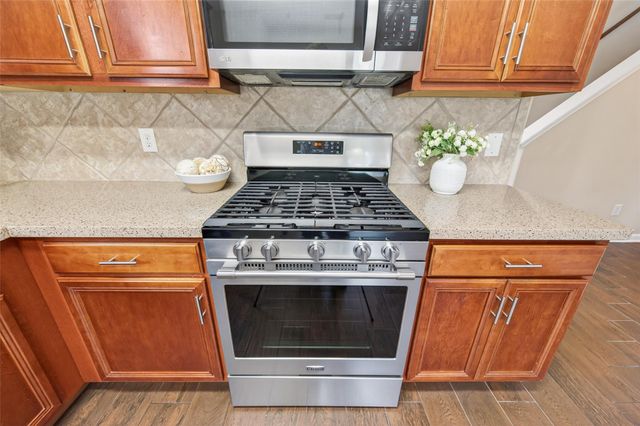 10427 Lyndon Meadows Drive, Houston, TX 77095