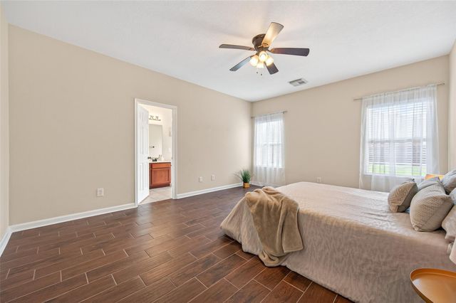 10427 Lyndon Meadows Drive, Houston, TX 77095
