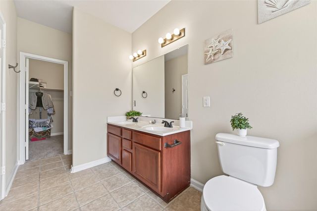 10427 Lyndon Meadows Drive, Houston, TX 77095