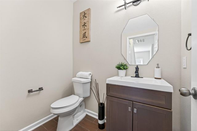 10427 Lyndon Meadows Drive, Houston, TX 77095