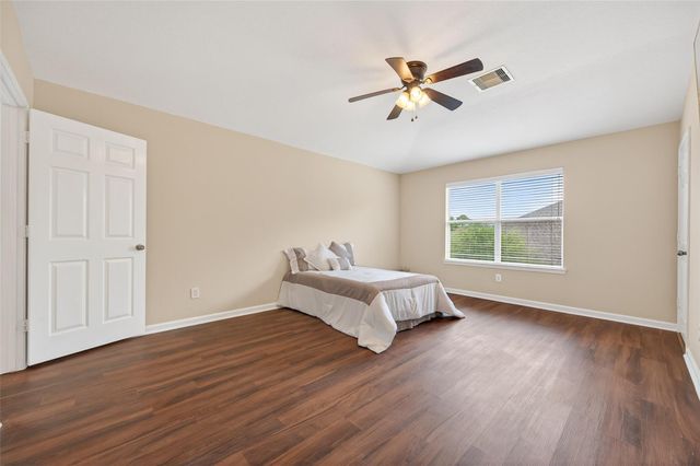 10427 Lyndon Meadows Drive, Houston, TX 77095