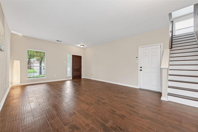 10427 Lyndon Meadows Drive, Houston, TX 77095