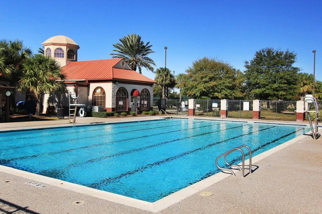 10427 Lyndon Meadows Drive, Houston, TX 77095
