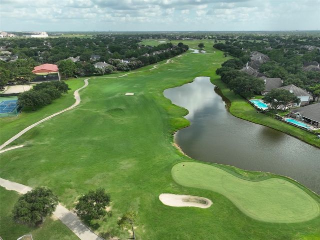 10427 Lyndon Meadows Drive, Houston, TX 77095