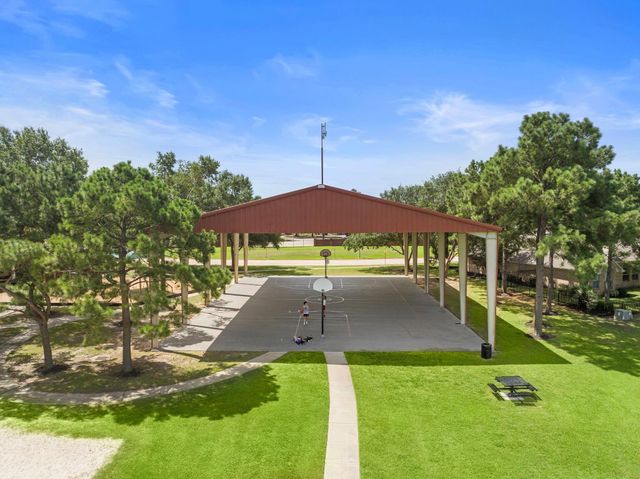 10427 Lyndon Meadows Drive, Houston, TX 77095