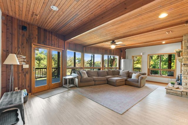 7788 White Road, Rising Sun, IN 47040