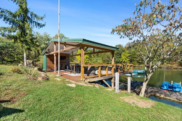 7788 White Road, Rising Sun, IN 47040