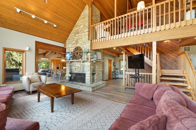 7788 White Road, Rising Sun, IN 47040