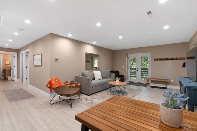 7788 White Road, Rising Sun, IN 47040