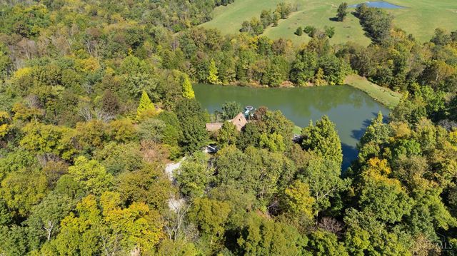 7788 White Road, Rising Sun, IN 47040