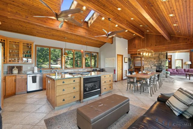 7788 White Road, Rising Sun, IN 47040