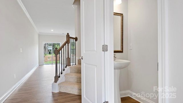 375 Creekview Road, Hendersonville, NC 28792