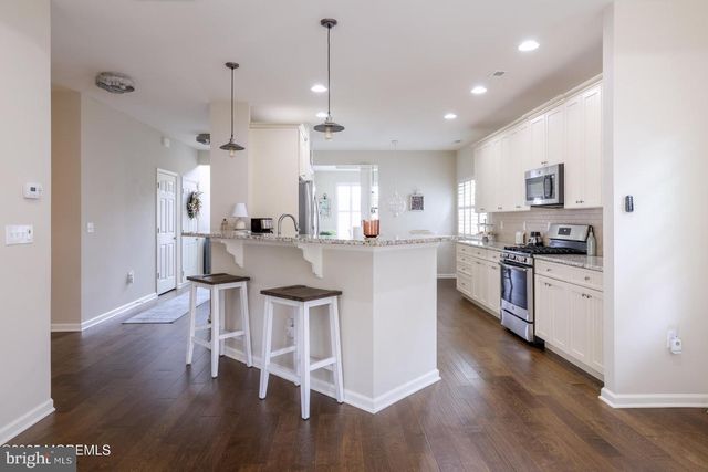 31 GARDEN PATH, Barnegat, NJ 08005