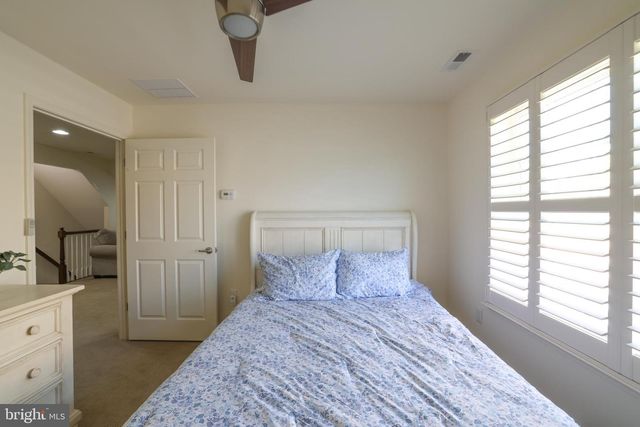 31 GARDEN PATH, Barnegat, NJ 08005