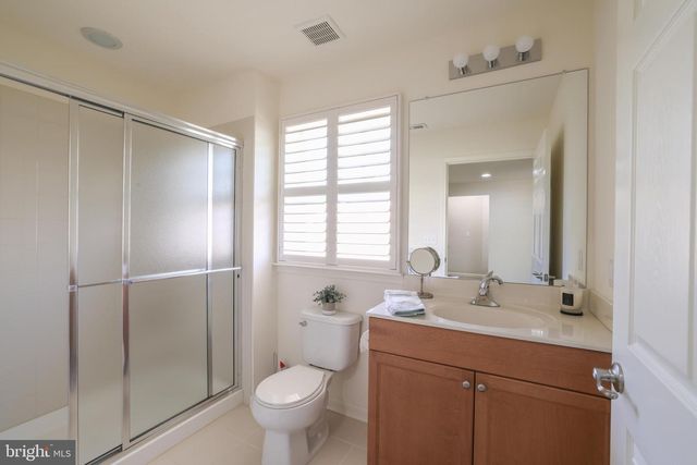 31 GARDEN PATH, Barnegat, NJ 08005