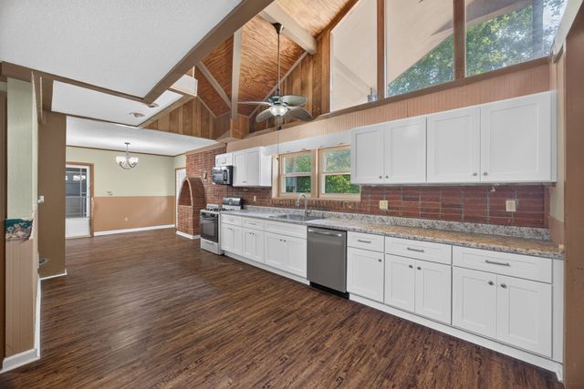 3510 Blackburn Hill Dr, Cookeville, TN 38501