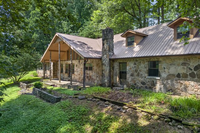 3510 Blackburn Hill Dr, Cookeville, TN 38501