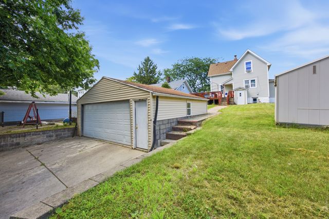 2331 18th Avenue, Rockford, IL 61104