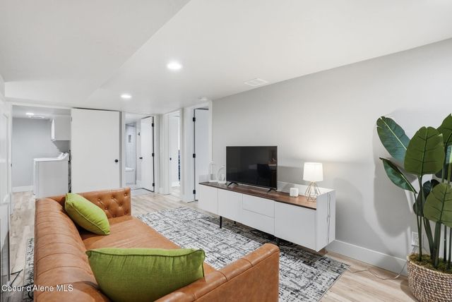 623 W Empire AVE, Coeur D'alene, ID 83814