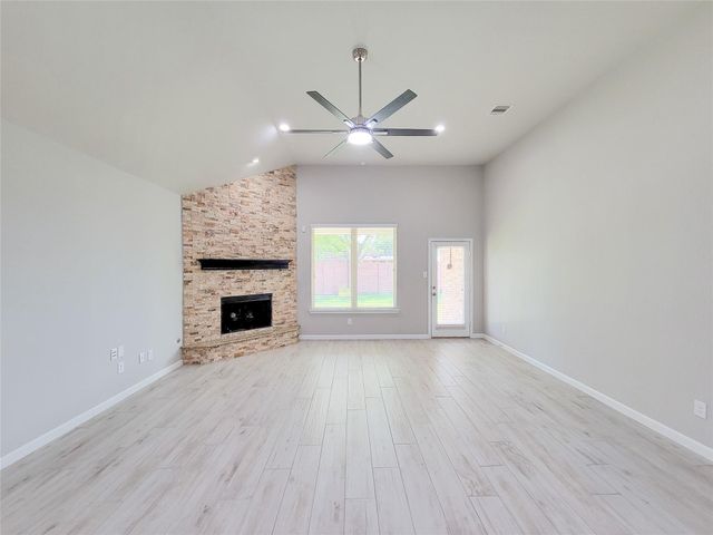 2982 Austin Breeze Ln Lane, League City, TX 77573