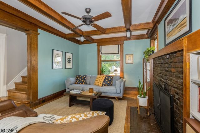 81 Evergreen Ave, Bloomfield Twp., NJ 07003