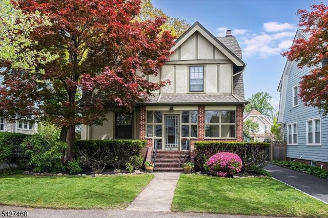 81 Evergreen Ave, Bloomfield Twp., NJ 07003