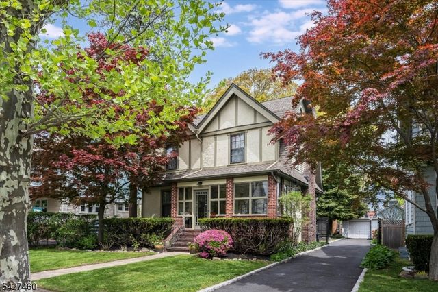 81 Evergreen Ave, Bloomfield Twp., NJ 07003