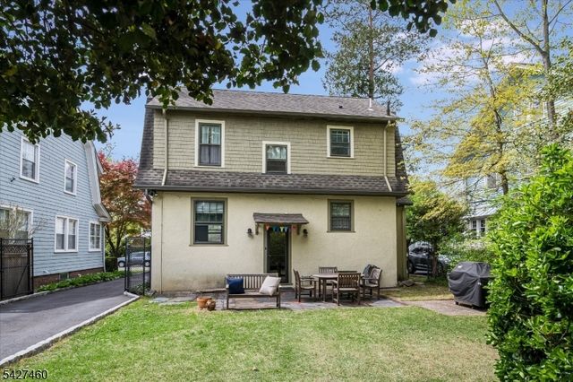 81 Evergreen Ave, Bloomfield Twp., NJ 07003