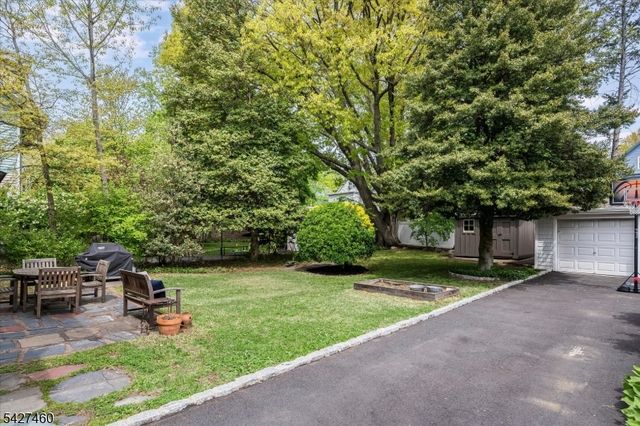 81 Evergreen Ave, Bloomfield Twp., NJ 07003
