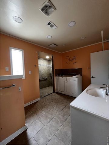 113 Drummonds WAY, Hampton, VA 23669