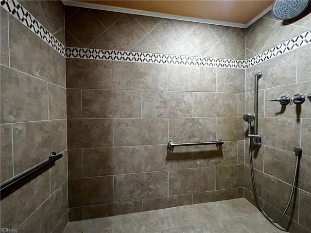 113 Drummonds WAY, Hampton, VA 23669