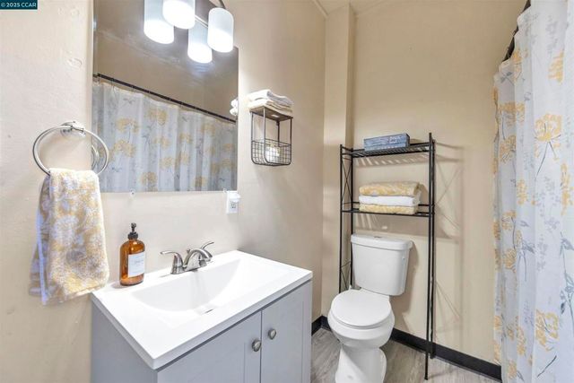 115 Ohio Ave, Richmond, CA 94804