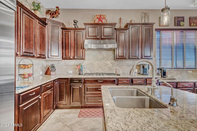 18126 W OCOTILLO Avenue, Goodyear, AZ 85338