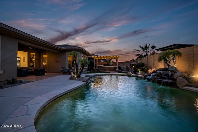 18126 W OCOTILLO Avenue, Goodyear, AZ 85338