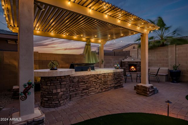 18126 W OCOTILLO Avenue, Goodyear, AZ 85338