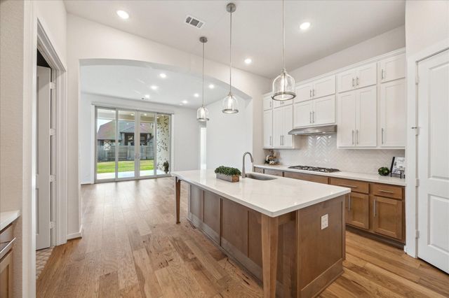 1024 Goose Creek Street, Webster, TX 77598