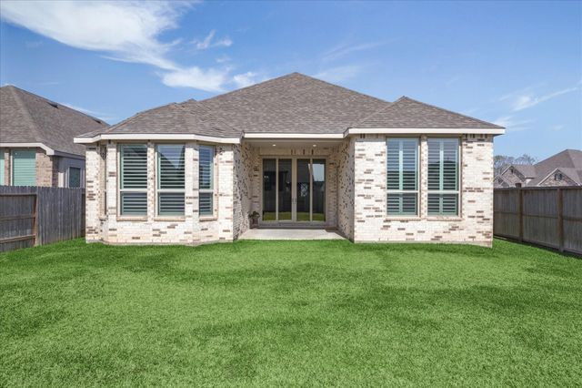1024 Goose Creek Street, Webster, TX 77598