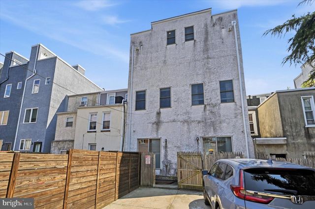 2719 CAMBRIDGE ST, Philadelphia, PA 19130