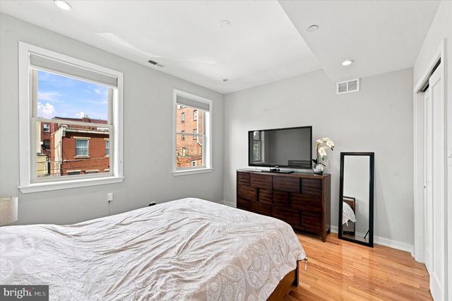 2719 CAMBRIDGE ST, Philadelphia, PA 19130