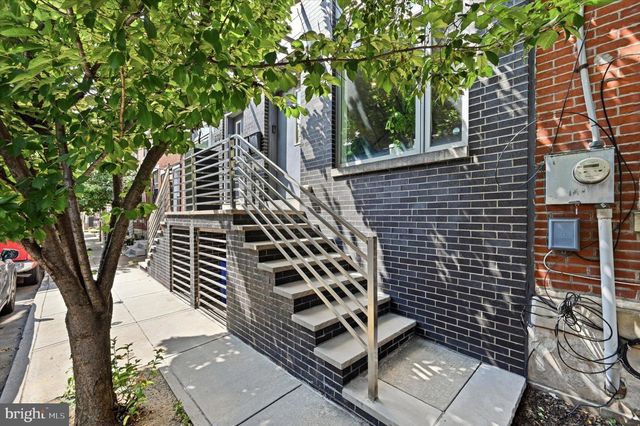 2719 CAMBRIDGE ST, Philadelphia, PA 19130