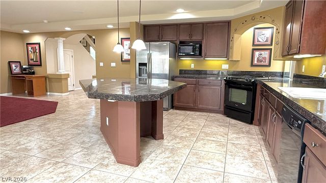 6825 Philharmonic Ave, Las Vegas, NV 89139
