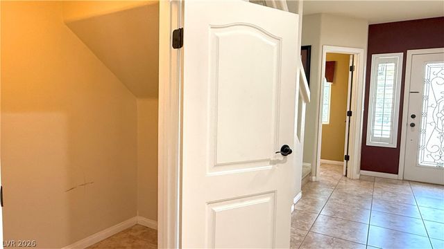 6825 Philharmonic Ave, Las Vegas, NV 89139