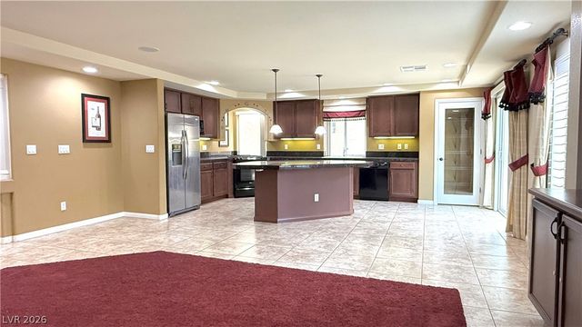 6825 Philharmonic Ave, Las Vegas, NV 89139