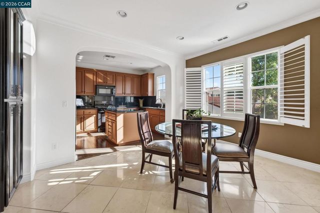 7730 Stoneleaf Rd, San Ramon, CA 94582