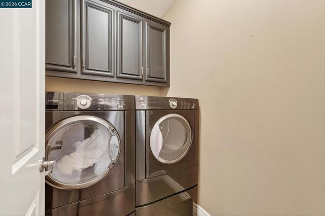 7730 Stoneleaf Rd, San Ramon, CA 94582