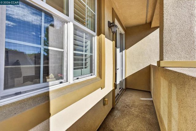 7730 Stoneleaf Rd, San Ramon, CA 94582