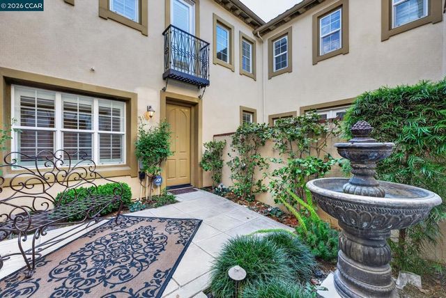 7730 Stoneleaf Rd, San Ramon, CA 94582