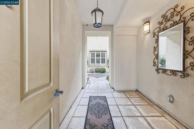 7730 Stoneleaf Rd, San Ramon, CA 94582