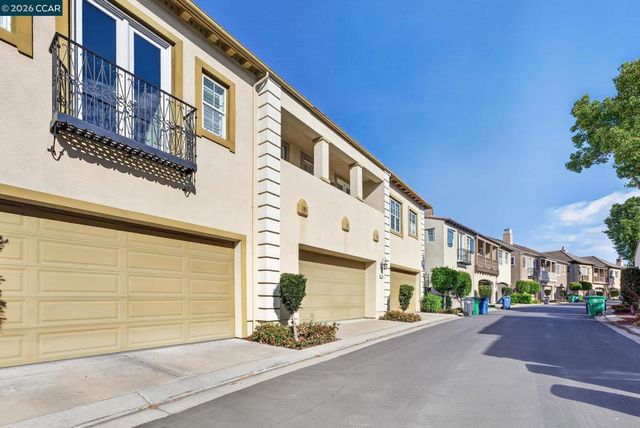 7730 Stoneleaf Rd, San Ramon, CA 94582